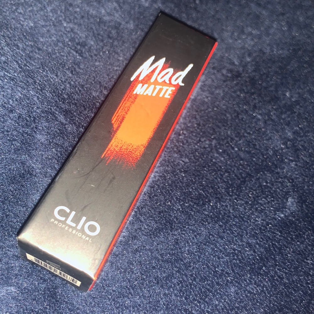 Clio lipstick
